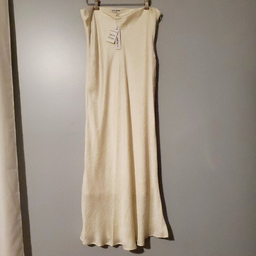 Steve Madden Slip Skirt- Cream-NWT-Size Large - Picture 2 of 9